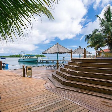 Dixon Cove Wikkid Resort מראה חיצוני תמונה